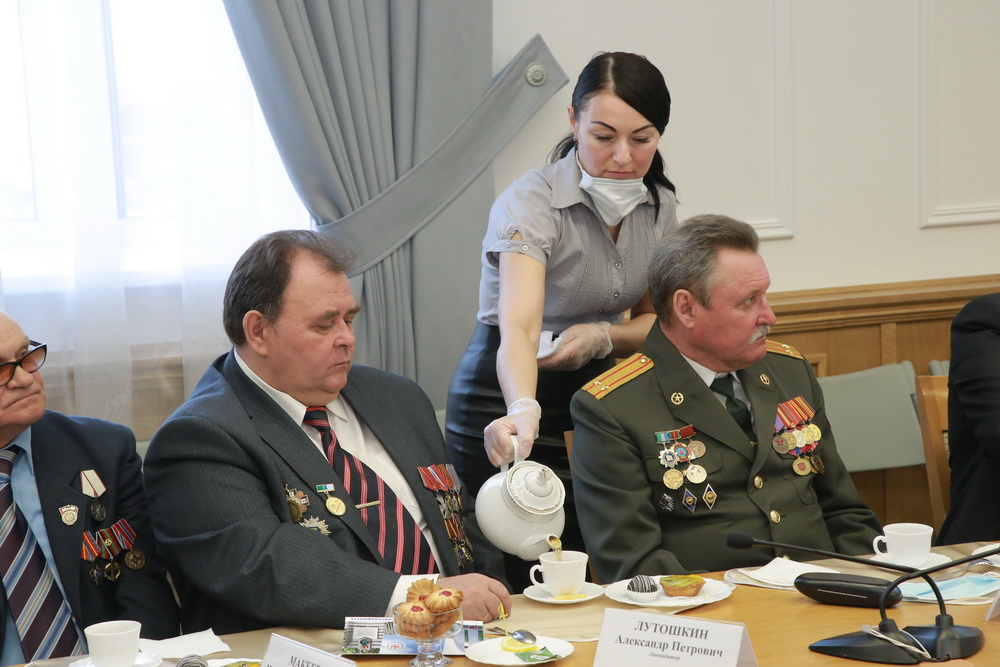 Встреча мэра Анатолия Локтя с ликвидаторами аварии на ЧАЭС