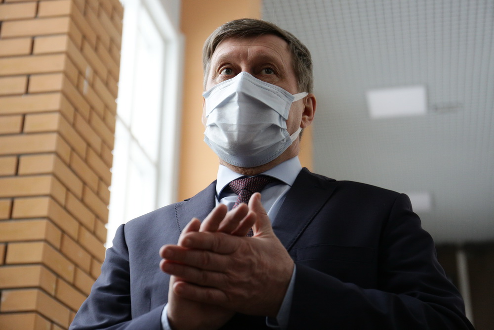 Старая школа на улице Панфиловцев в процессе капремонта (02.02.2022)