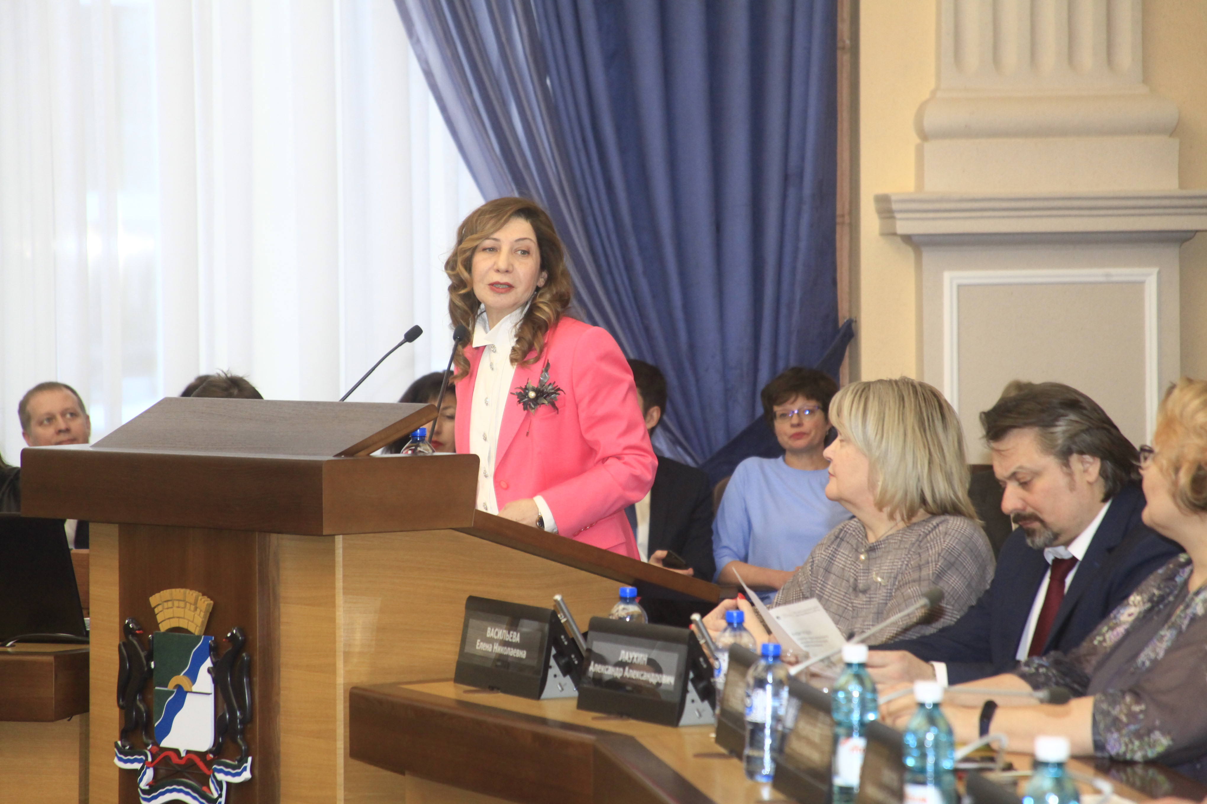 На подведении годовых итогов департамента по социальной политике