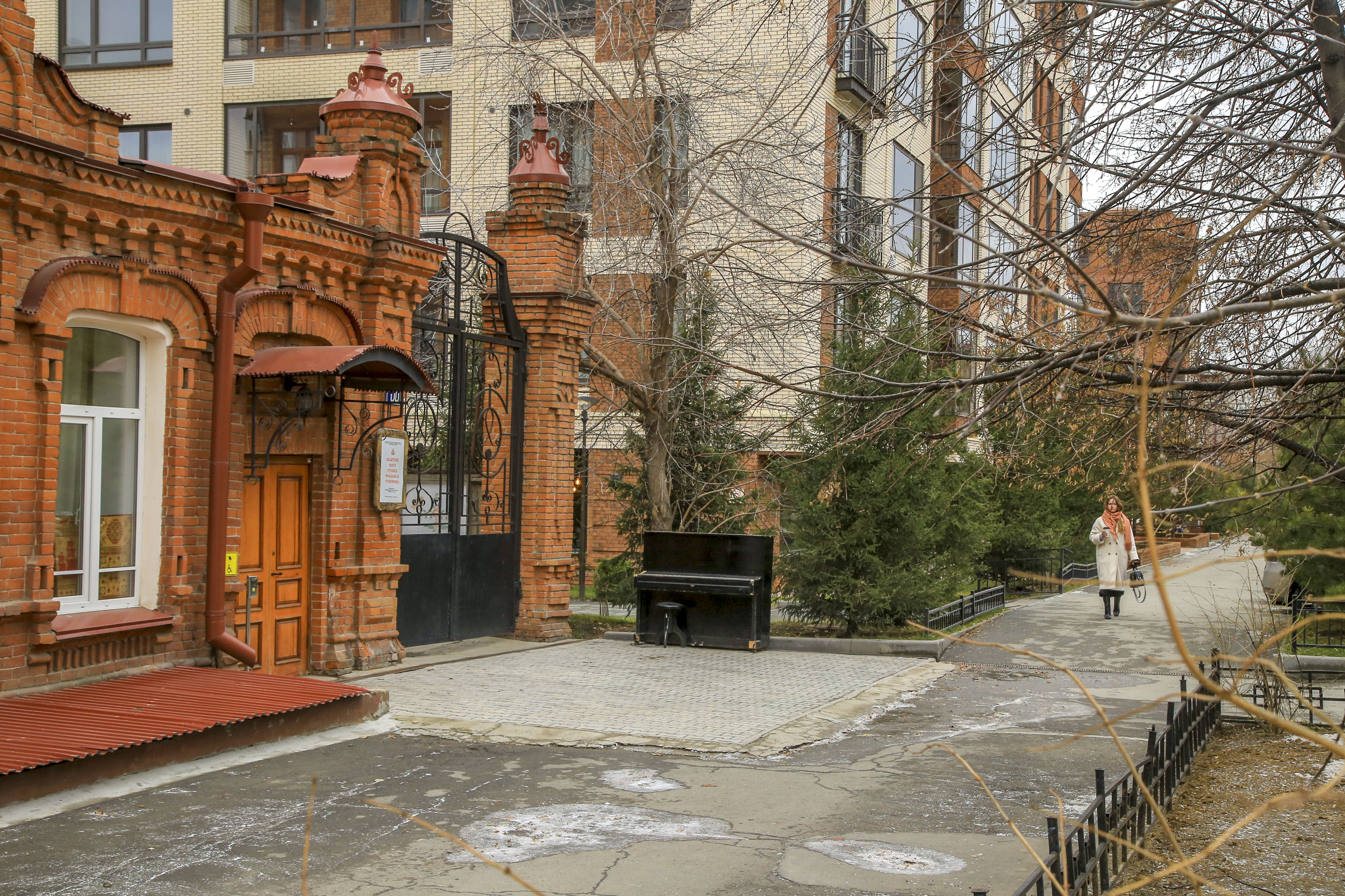 До переименования улица Чаплыгина называлась Асинкритовской — в честь генерал-губернатора Томской губернии Асинкрита Ломачевского