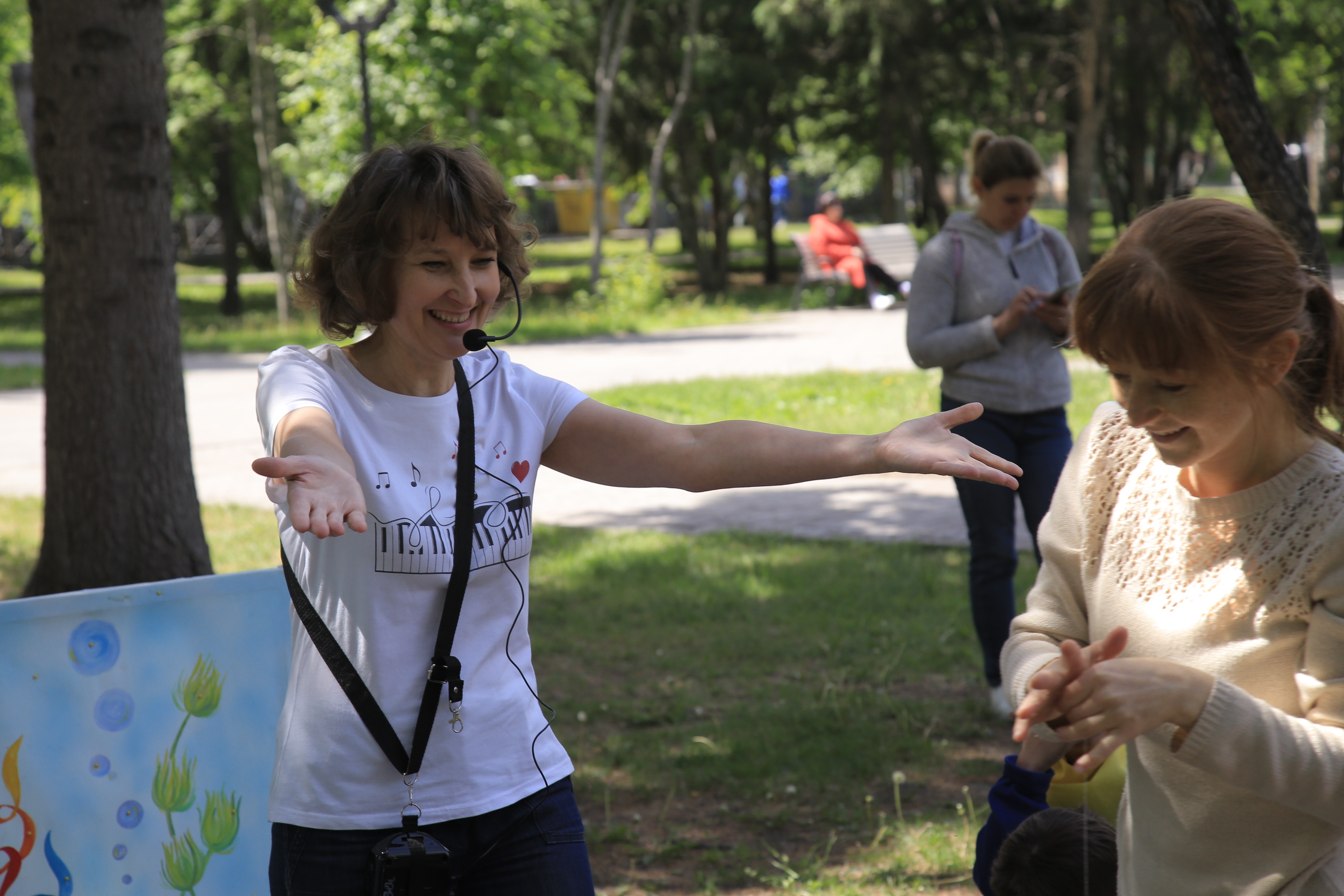 «Библиотека на траве». Первомайский сквер. Июнь 2022 года