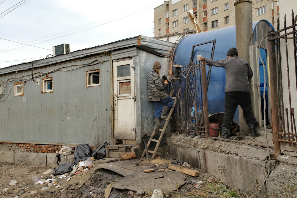 Снос киосков в районе бывшей барахолки (октябрь 2019 года)