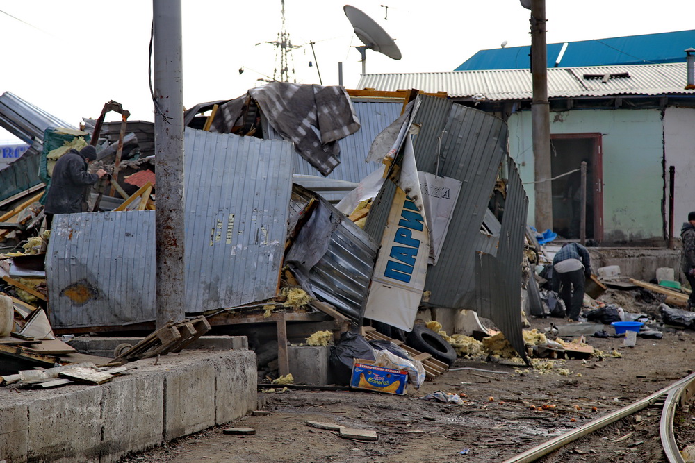 Снос киосков в районе бывшей барахолки (октябрь 2019 года)