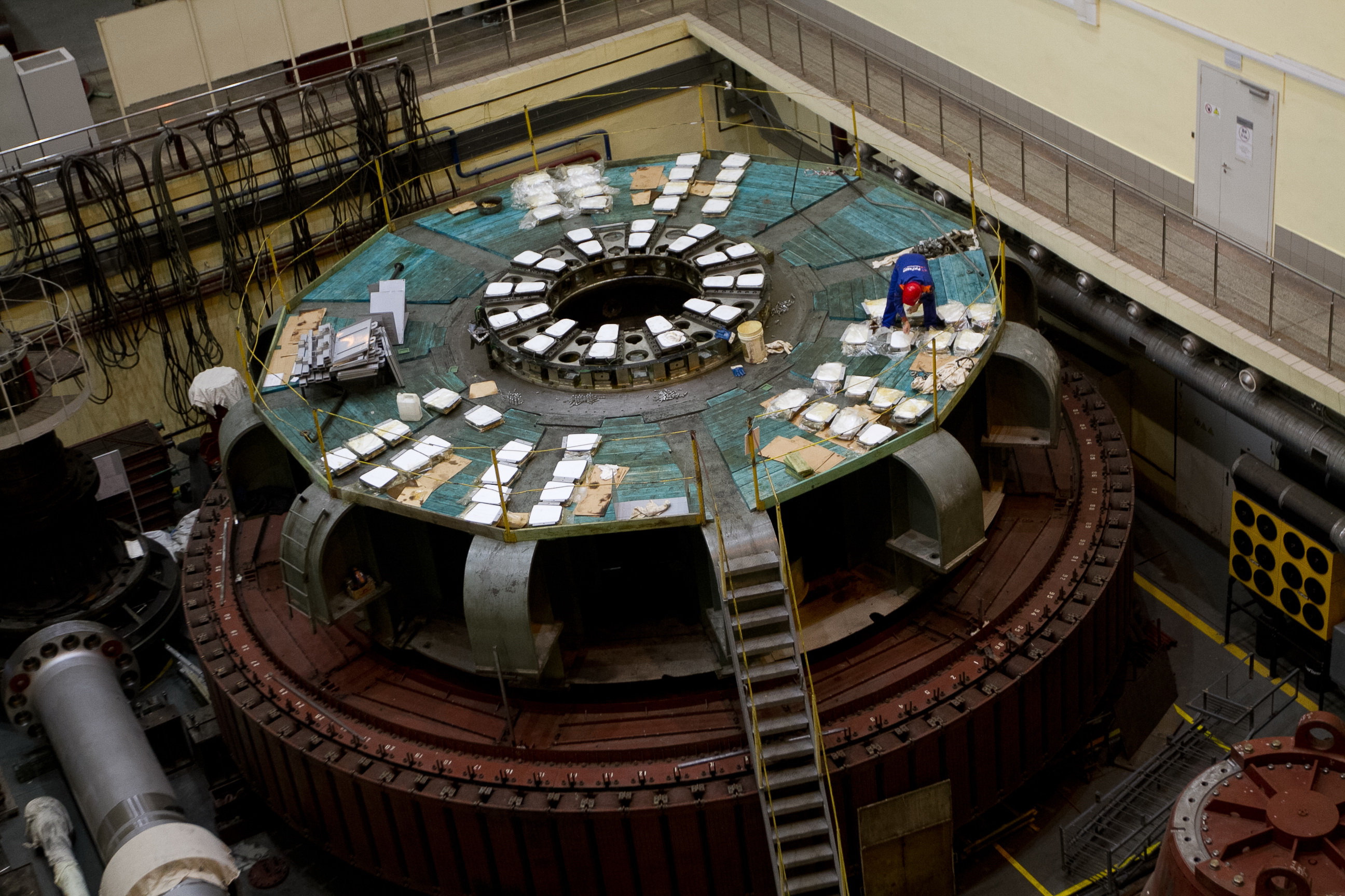 Новосибирская ГЭС