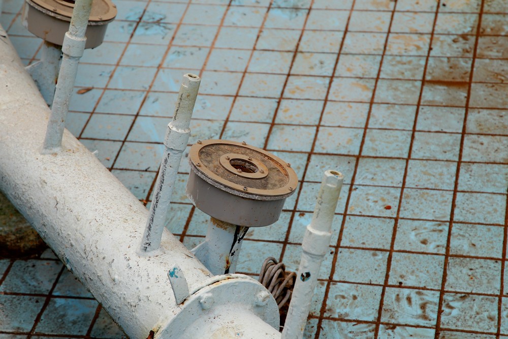 Подготовка фонтана на Орджоникидзе к работе в летний сезон