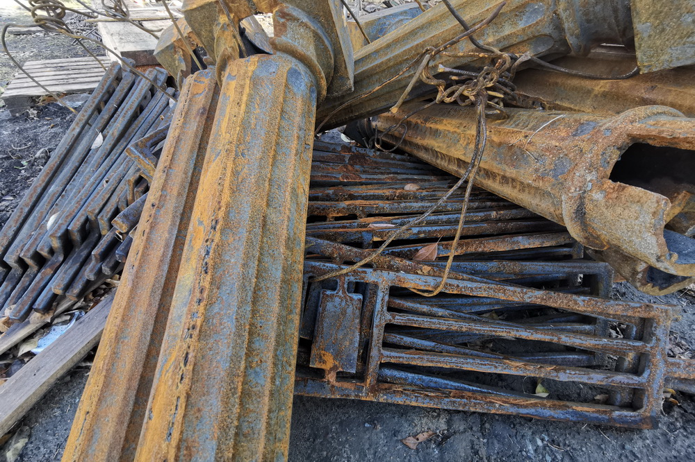 Работы по восстановлению исторического ограждения