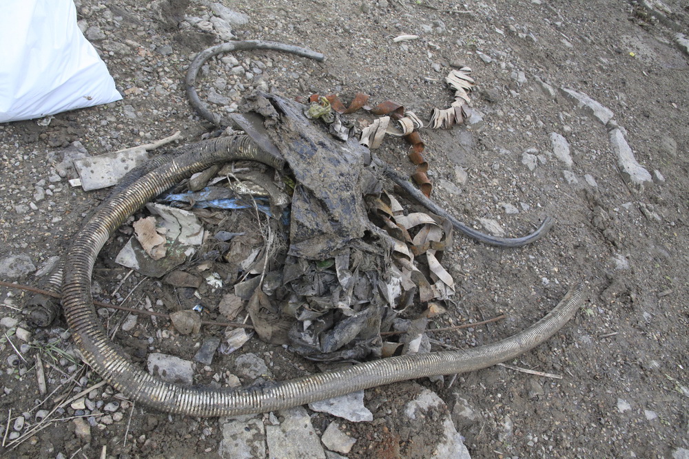 Сбор мусора на берегу Оби. Октябрь 2021 года