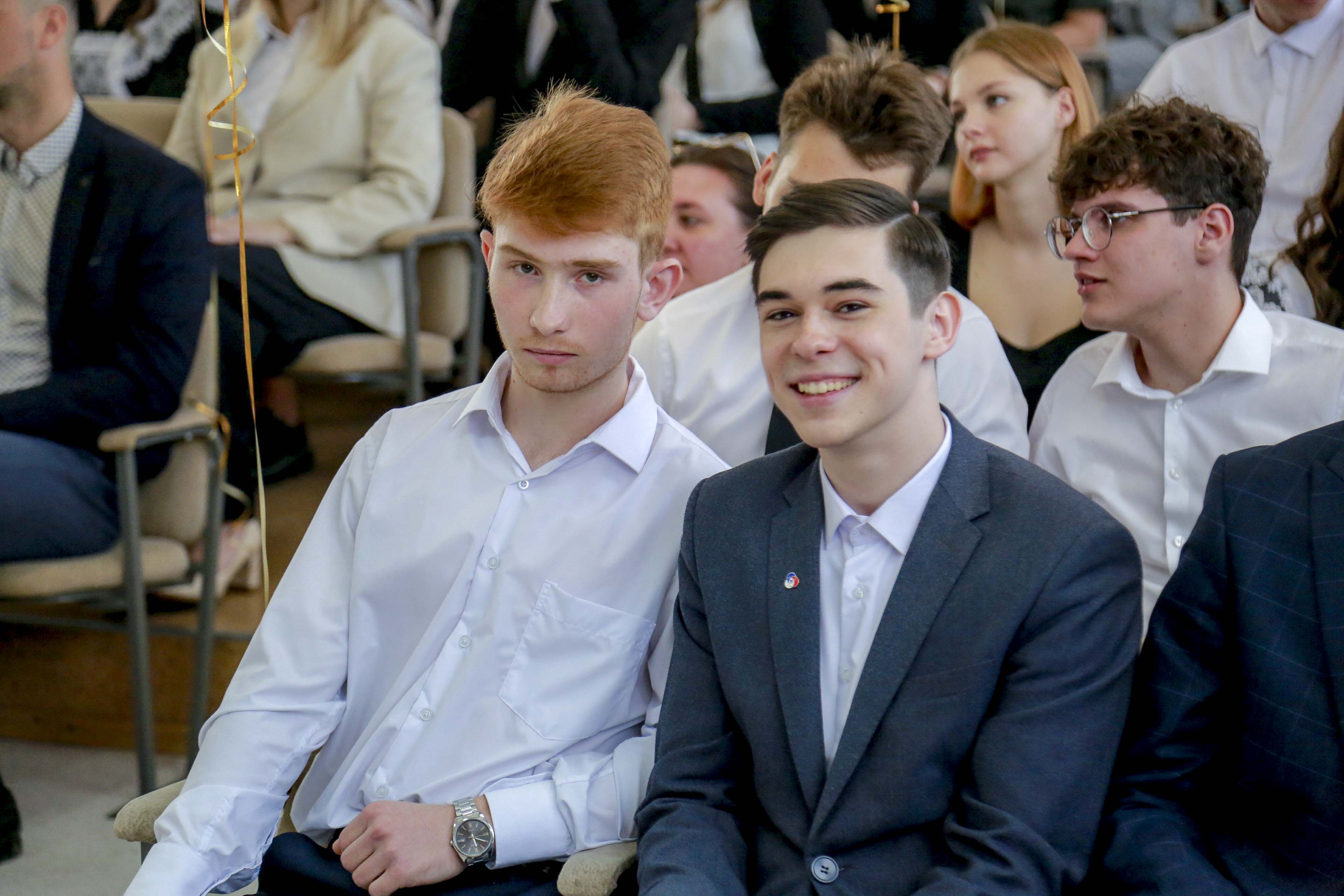 Последний звонок в экономическом лицее, май 2023