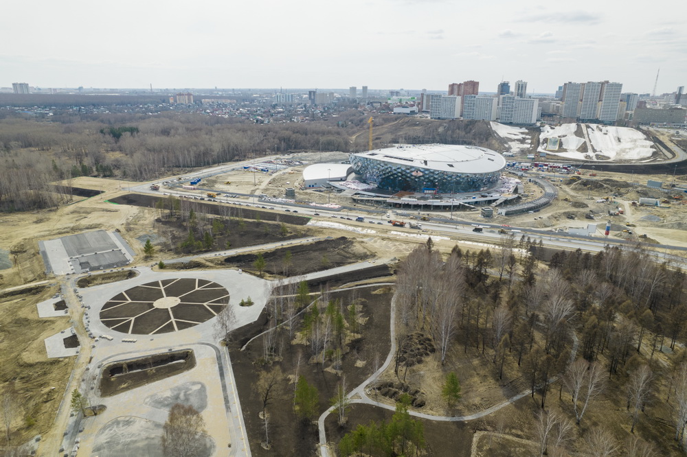 Парк «Арена» у нового ЛДС в Новосибирске готов на 65%