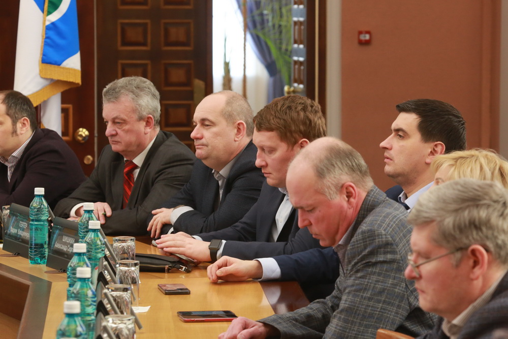 На подведении годовых итогов департамента финансов и налоговой политики