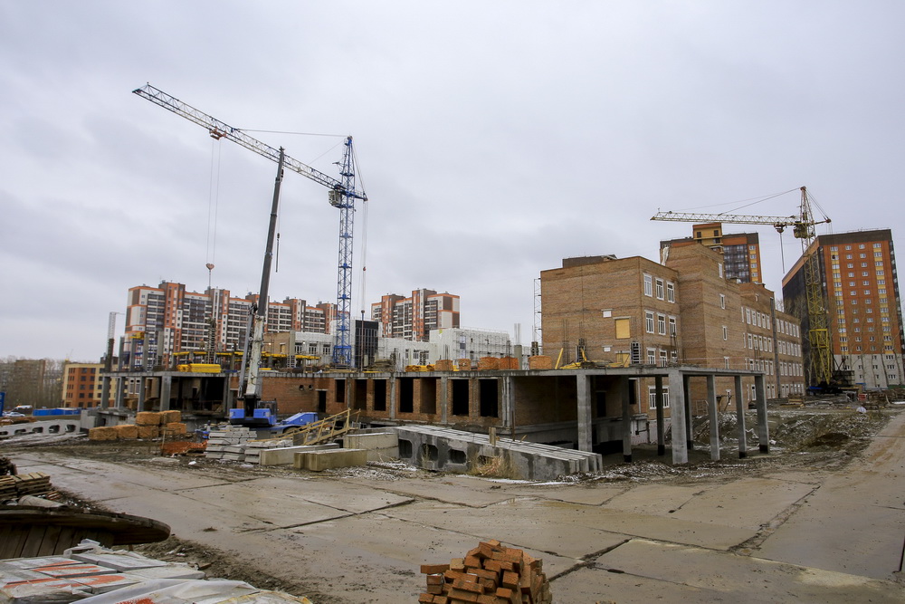 Строительство новой школы на Михаила Немыткина. Ноябрь 2020 года