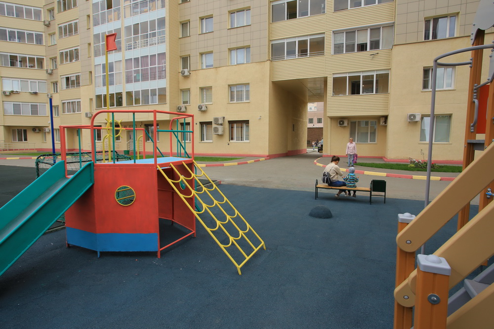 Улица Дмитрия Шамшурина, 1