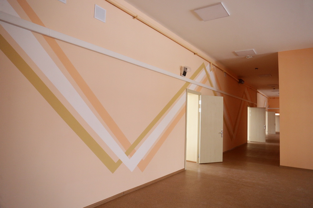 Старая школа на улице Панфиловцев в процессе капремонта (02.02.2022)