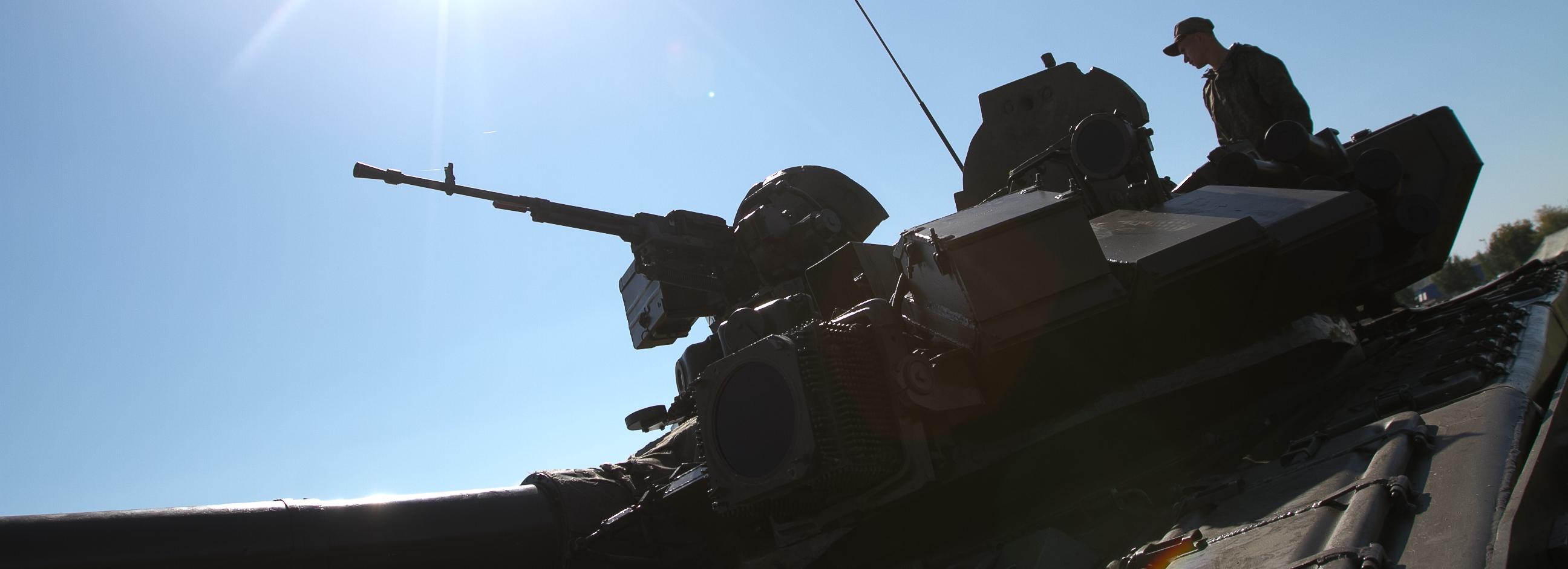 В СФР рассказали, какие выплаты положены жёнам срочников в Новосибирске