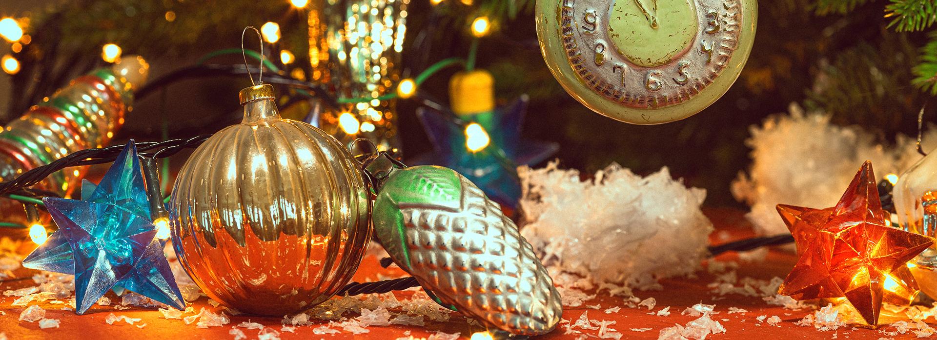 Прогуляться по улице новогодней приглашает Музей на набережной