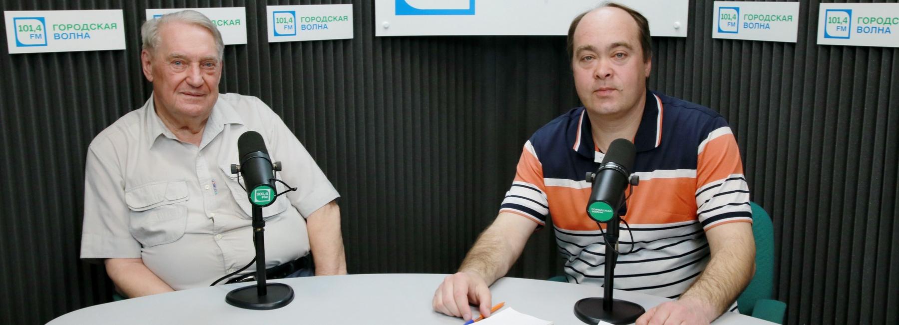 Однажды в Новосибирске: затируха, салют Победы и яблоко из клуба Сталина