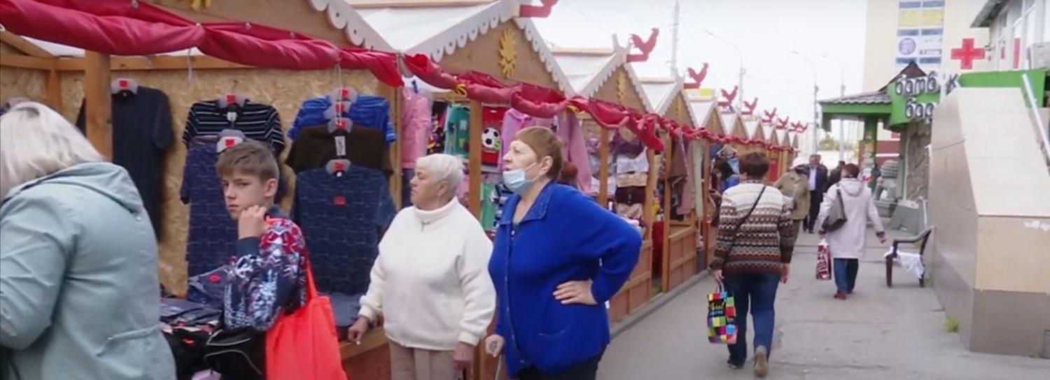 Крытую ярмарку открыли в бойком месте у метро «Золотая нива»