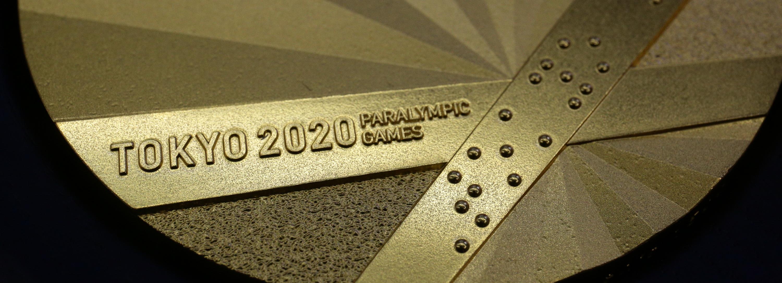 Новосибирских паралимпийцев поздравил с победой мэр Локоть