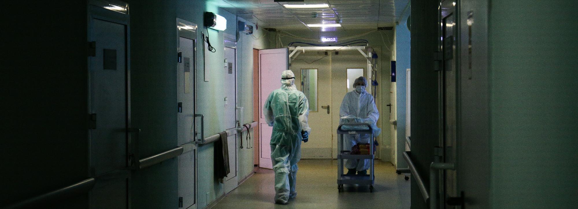 Мужчина и три женщины умерли от COVID-19 в Новосибирской области