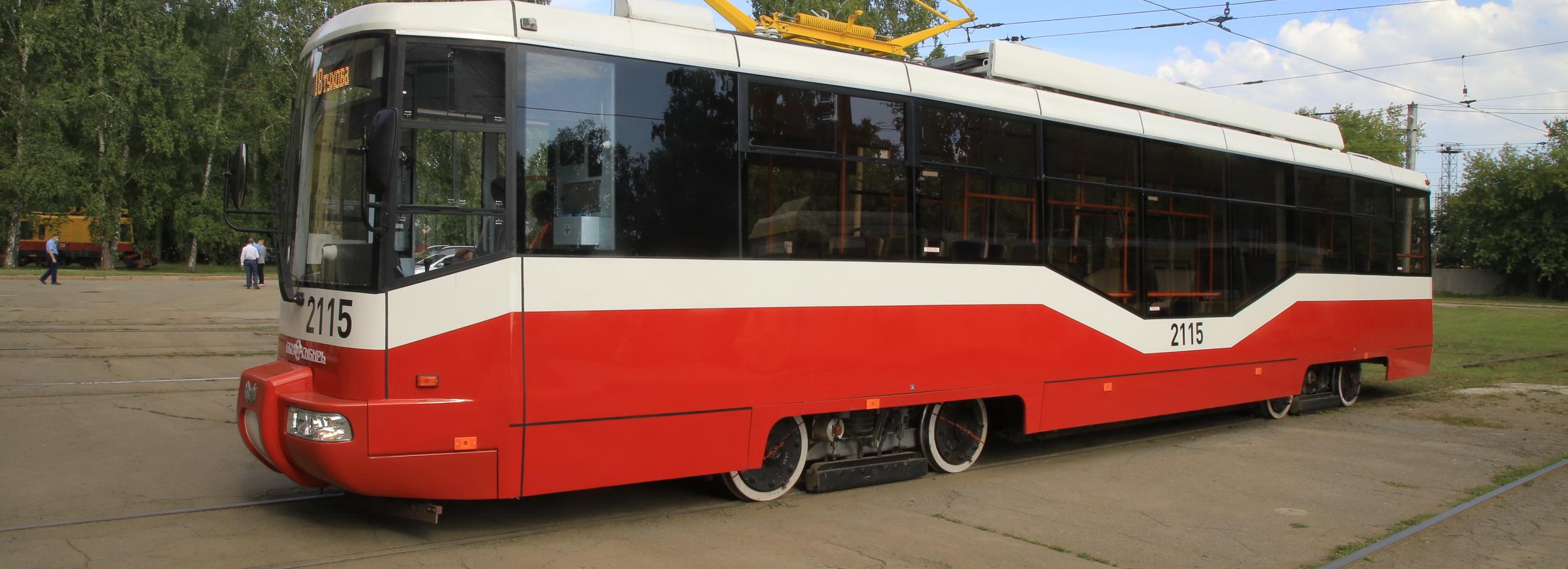 Трамваи на Волочаевской избавят от качки к концу лета