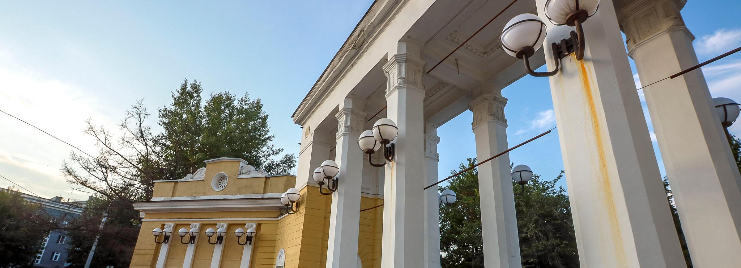 Казацкие можжевельники и монгольские дубы высадили в Центральном парке