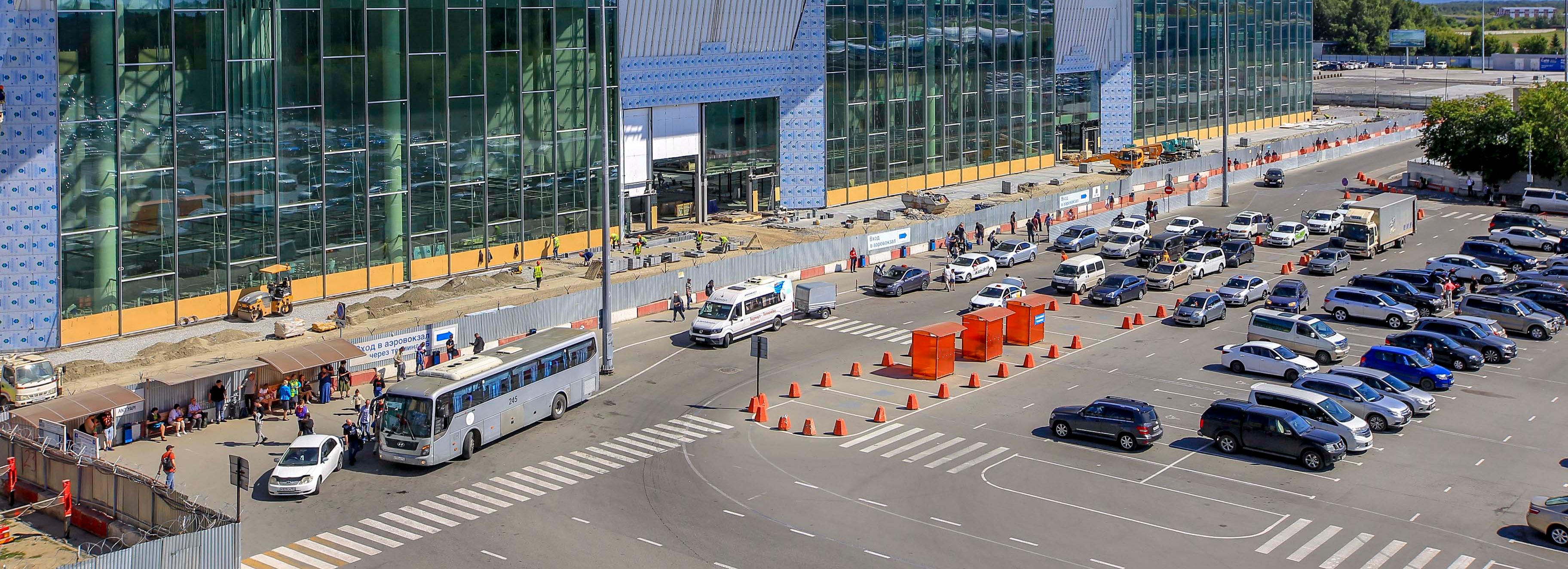 Новосибирцы везут из-за границы ножи, кастеты и другие «сувениры»