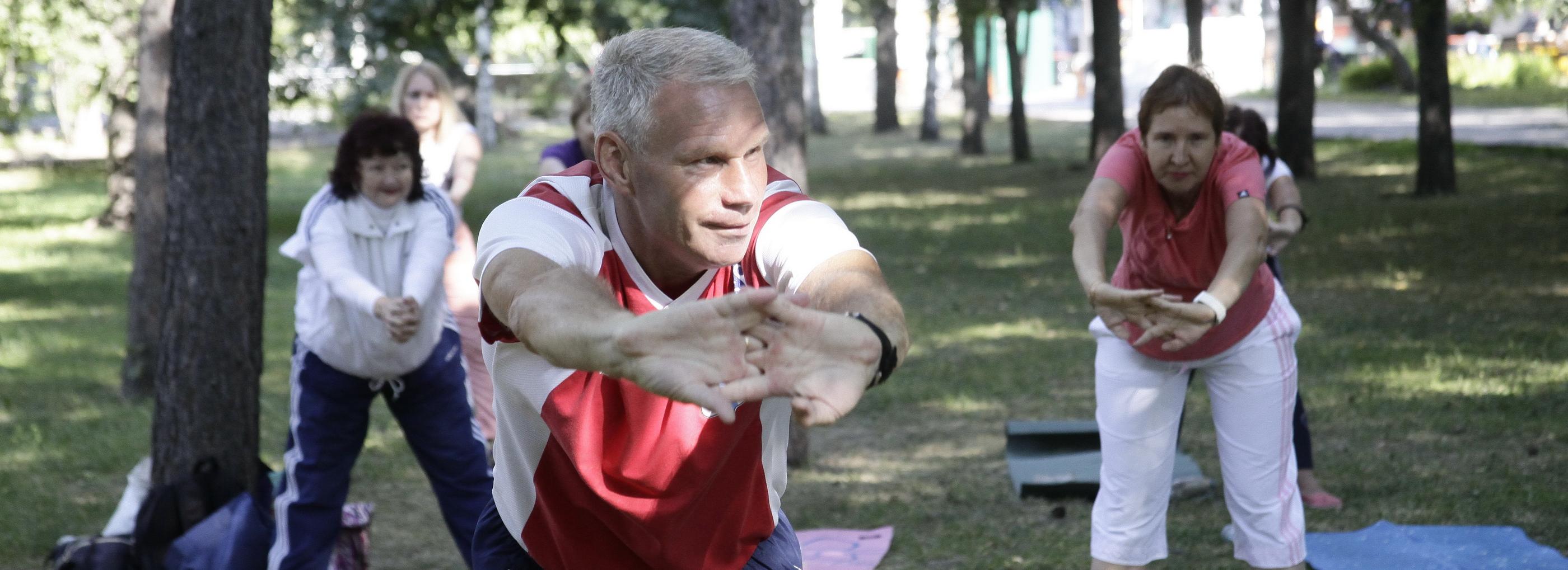 Летний сезон парковой гимнастики закрывают в Новосибирске