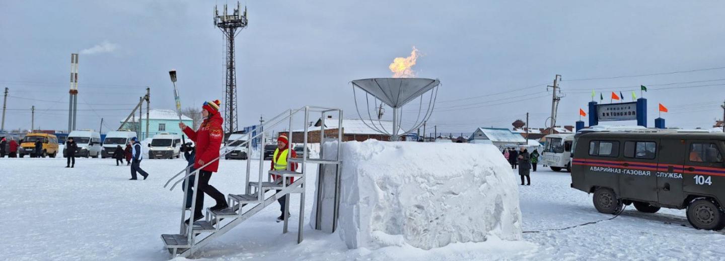 Зимние сельские игры с дартсом и шахматами проходят под Новосибирском