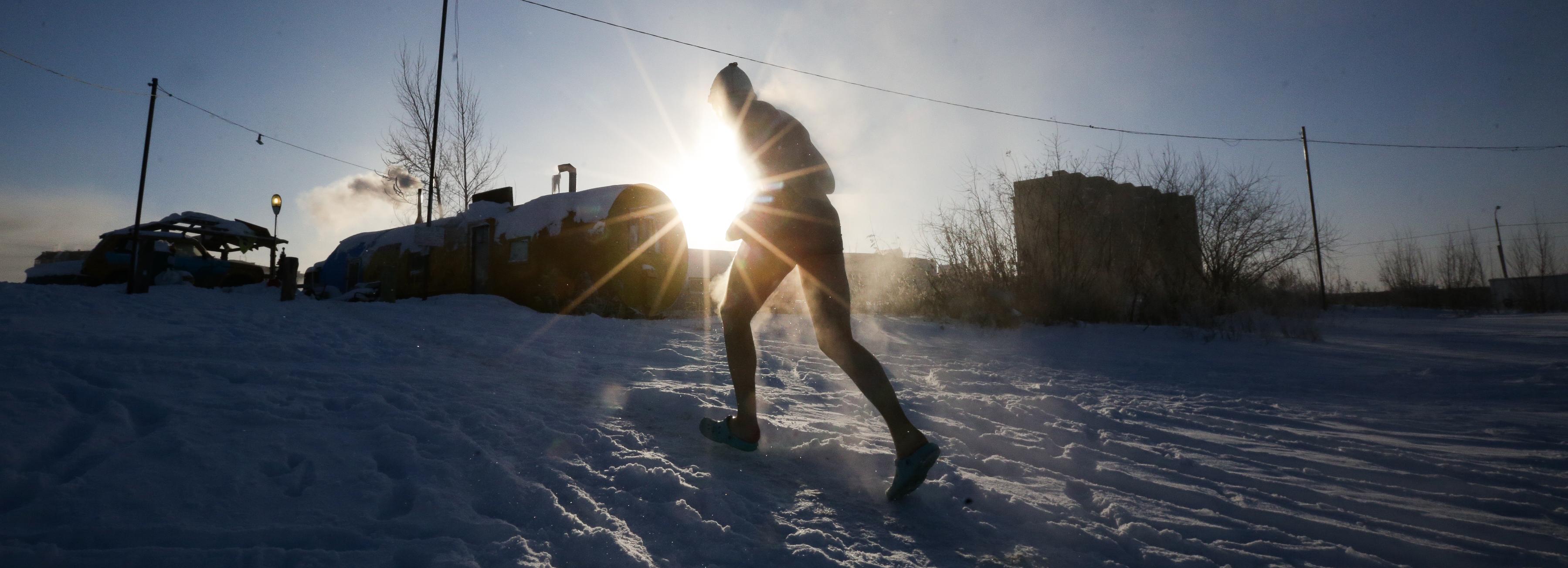 С голым торсом на морозе: фространнинг набирает популярность в Сибири