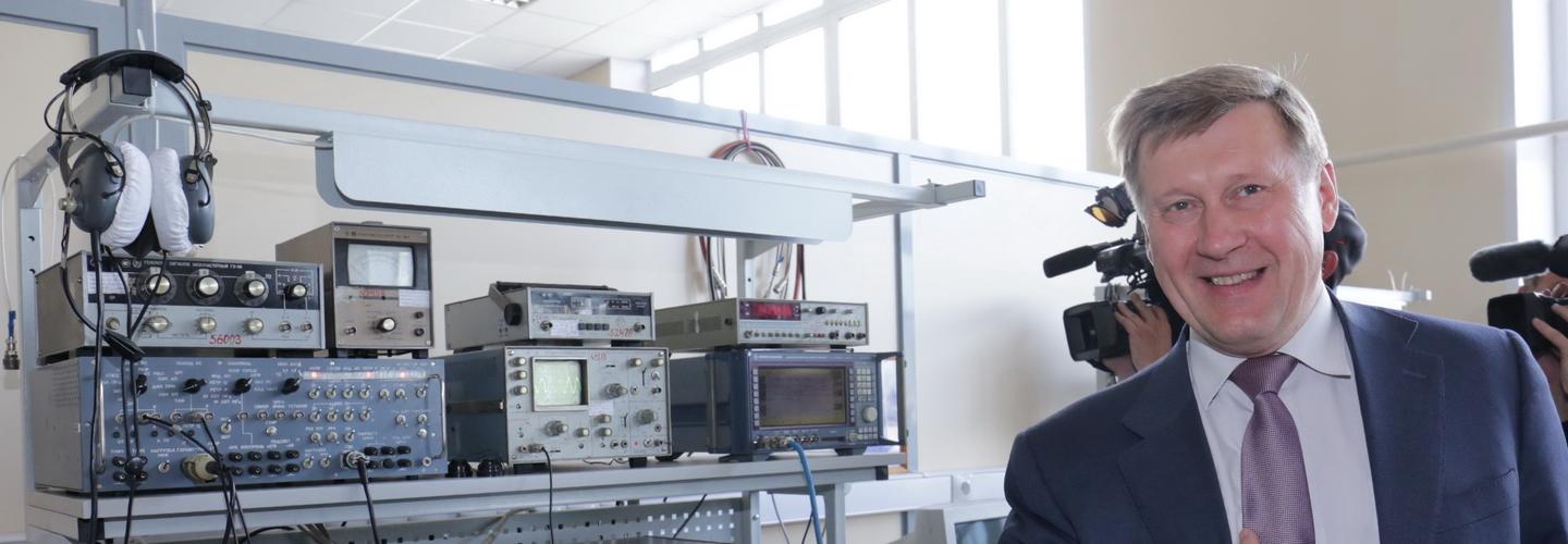 Мэр Локоть поздравляет студентов с Татьяниным днём