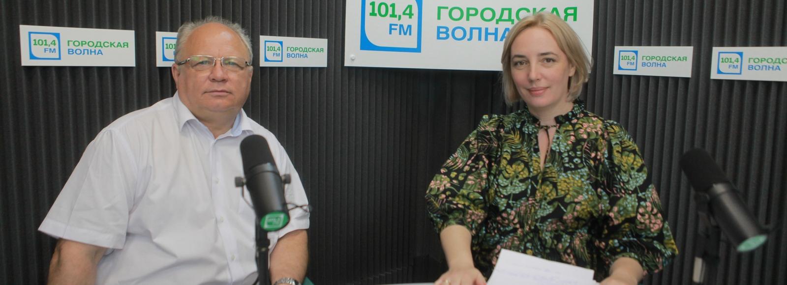 Районная приёмная: уборка сосулек, гирлянда и новые остановки в центре