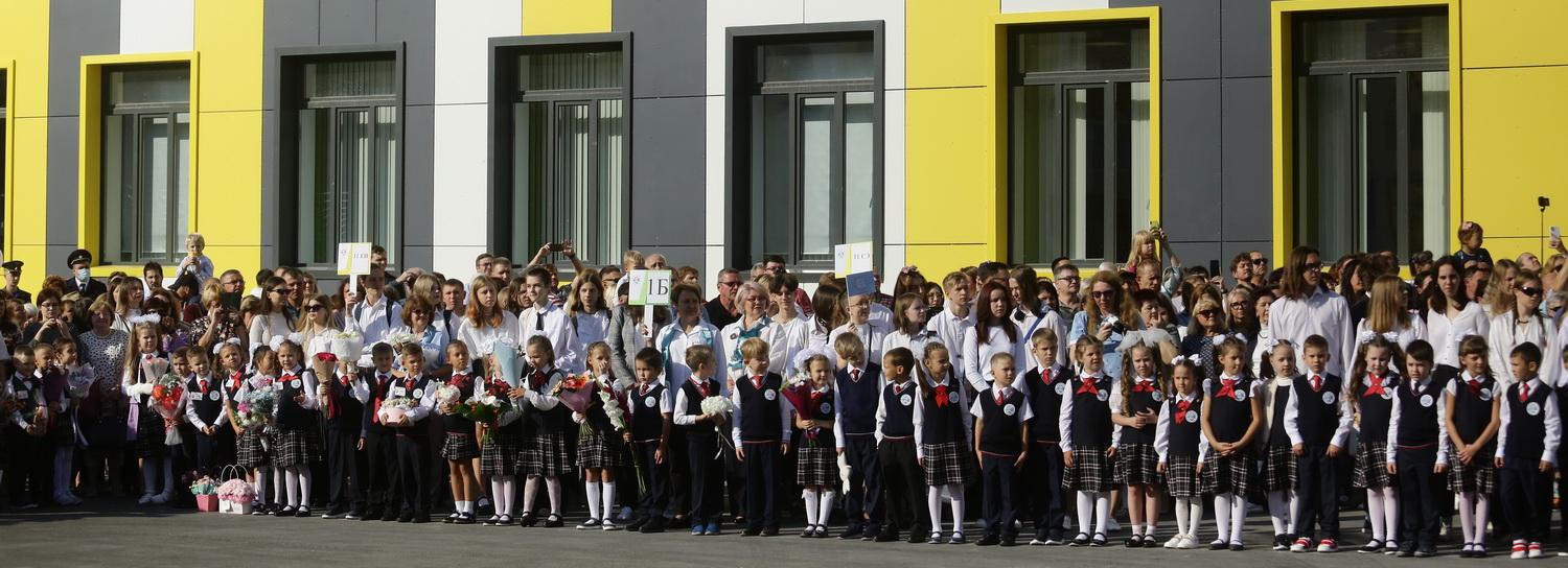 За парты в школах Новосибирска 1 сентября сядут 23 285 первоклашек