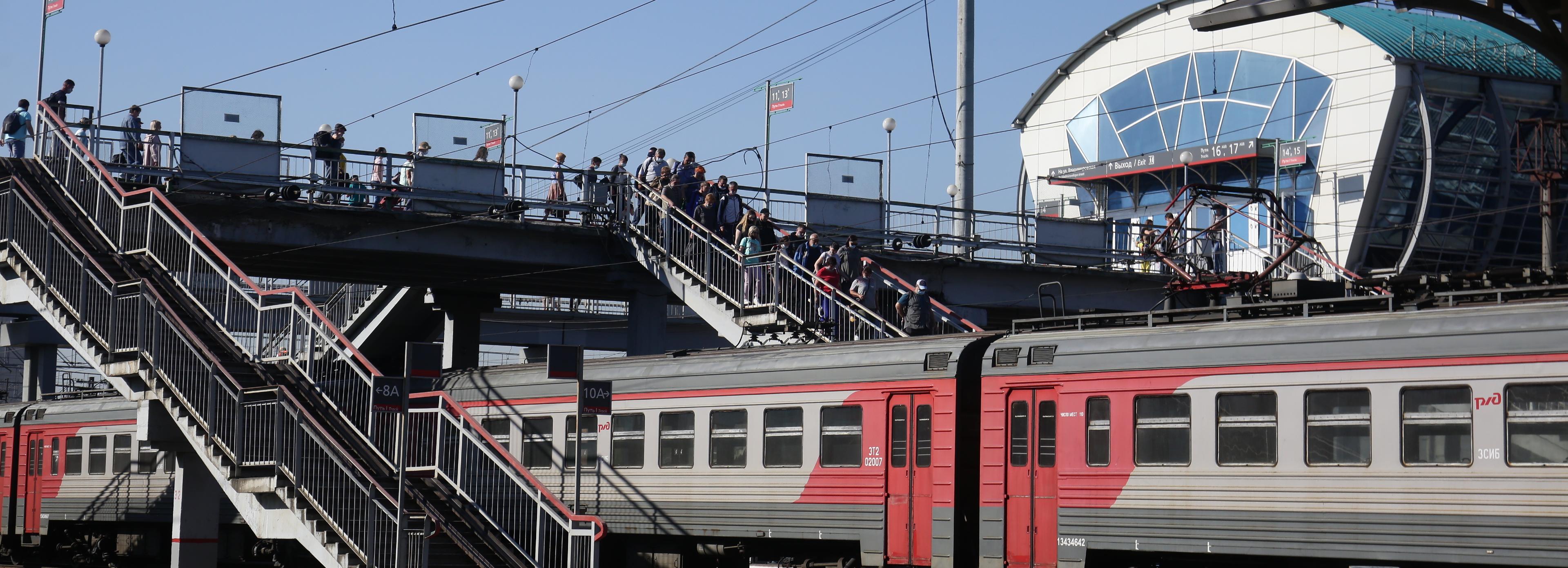 С 1 сентября в электричках введут льготный проезд для школьников