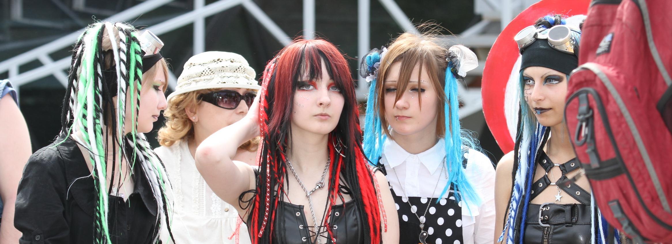 Не трогай меня: как семье с подростком пережить пубертатный кризис