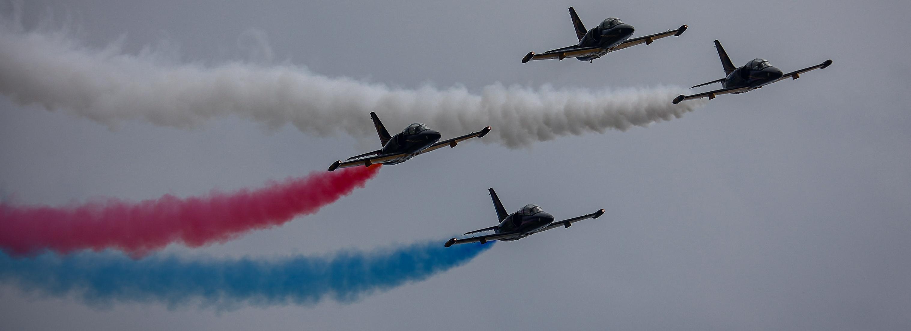 С любовью к небу: впечатляющий авиафестиваль прошёл на аэродроме Мочище
