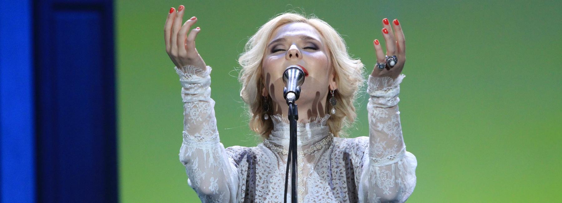 Пелагею, Элджея и Шуру позовут на онлайн-вечеринку в Новосибирске