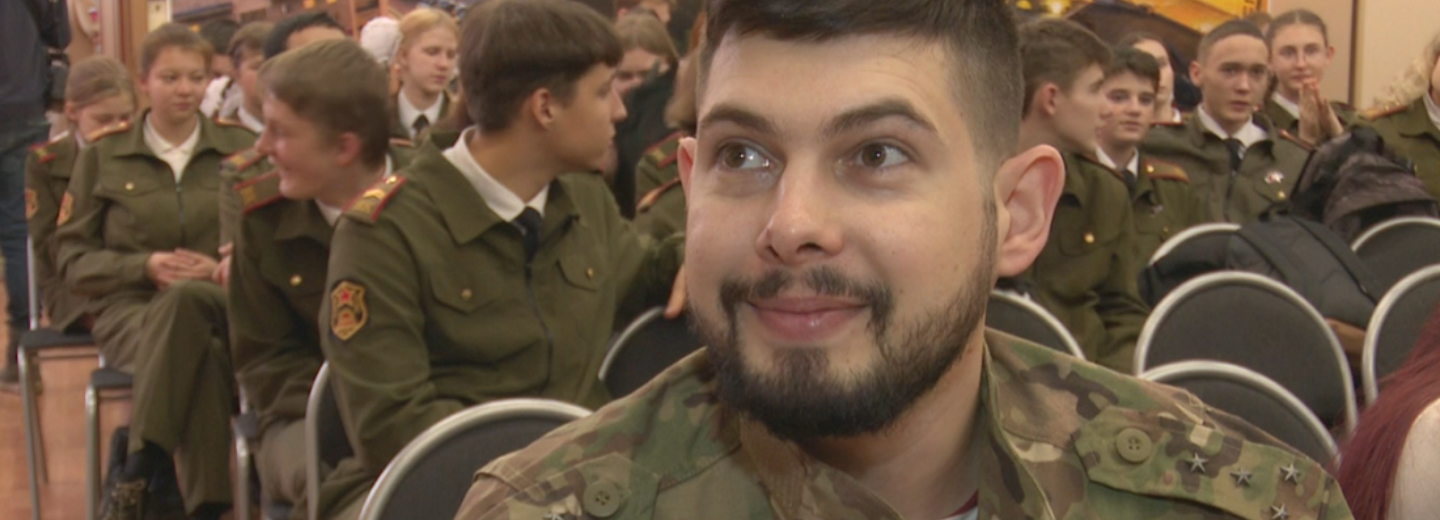 Трём участникам спецоперации из Новосибирска вручили боевые награды