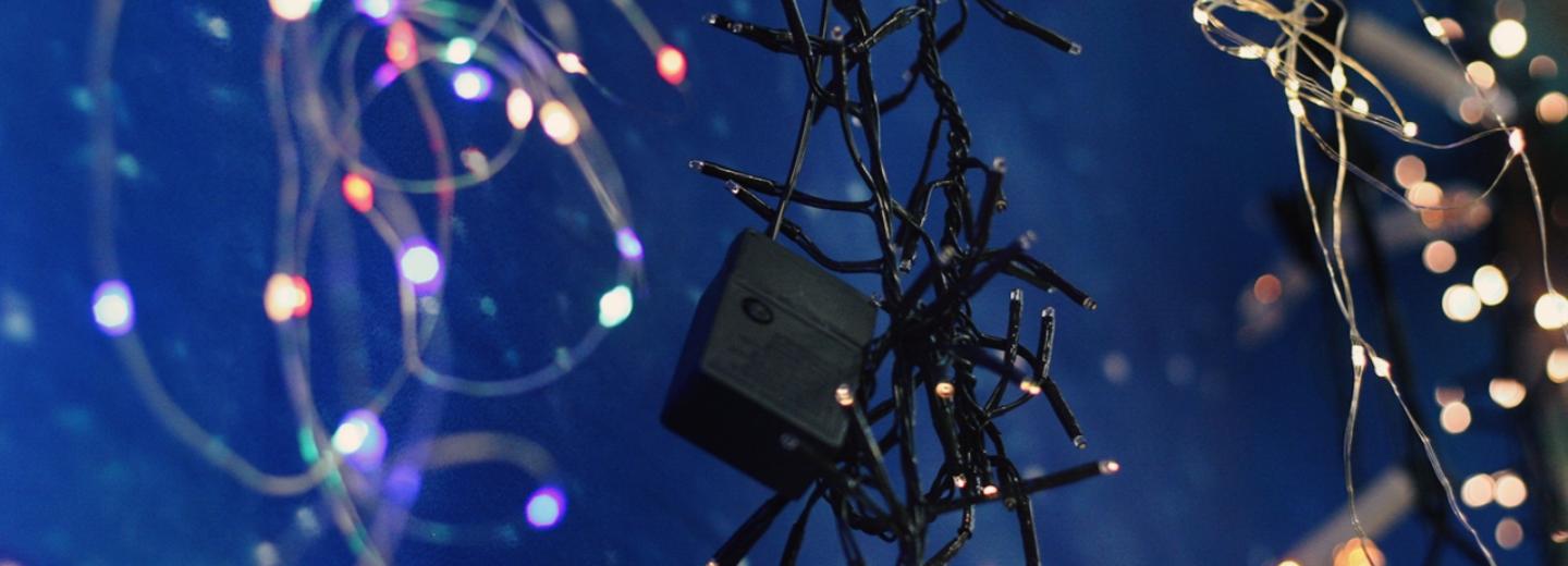 Чем опасны новогодние гирлянды — слушайте в прямом эфире Горволны