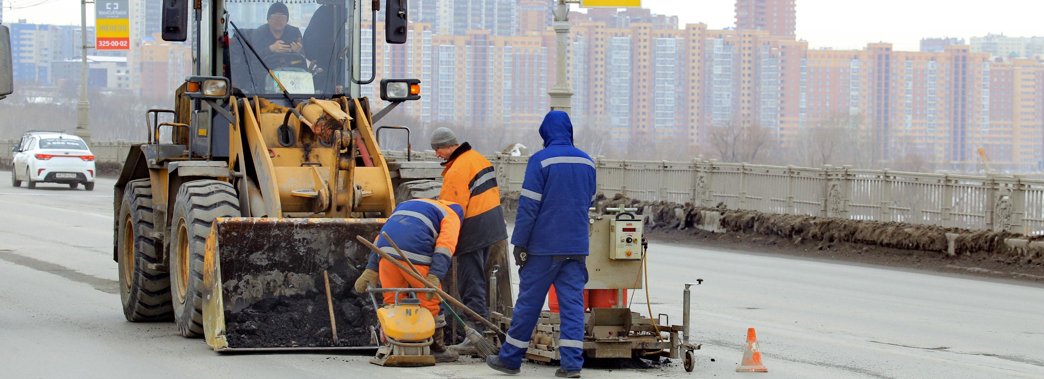 Мэр Локоть поручил закончить ямочный ремонт до майских праздников