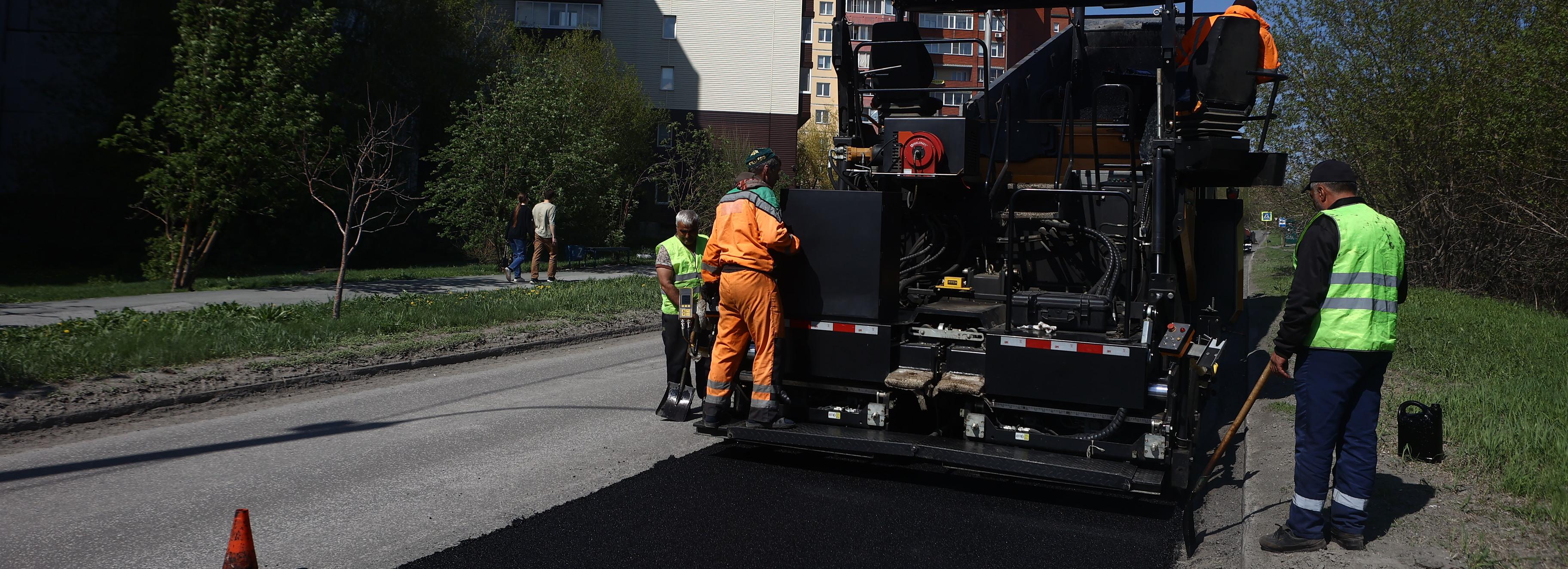 Травников пообещал жёсткий контроль за ремонтом дорог этим летом