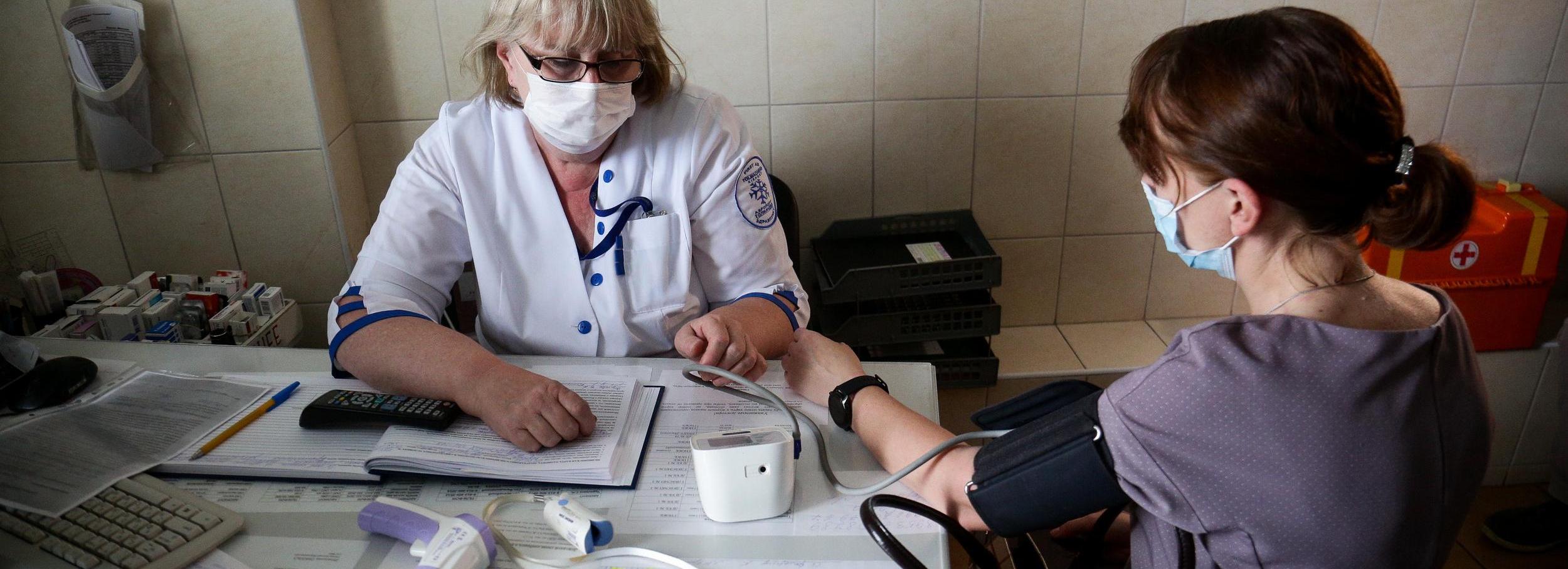 Состояние здоровья 1080 семей выборочно проверят в Новосибирской области