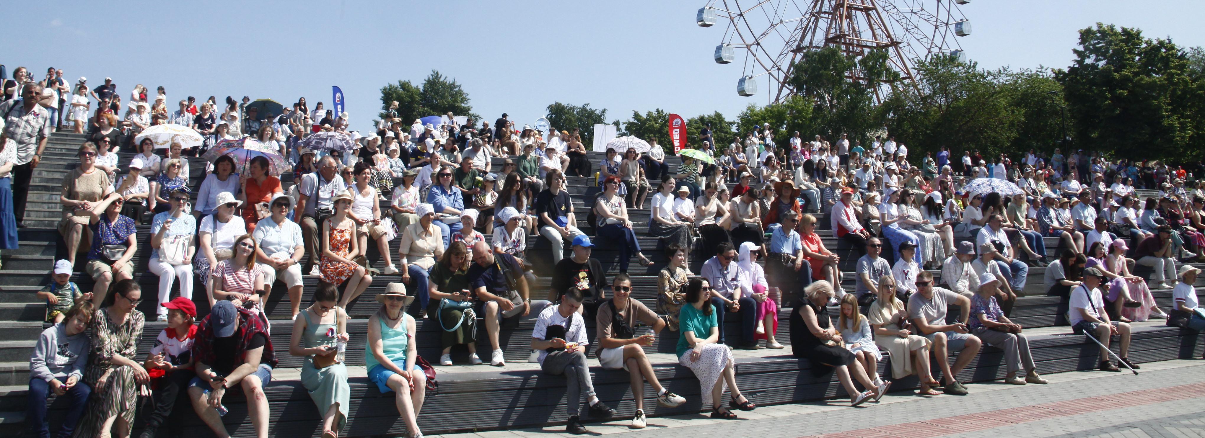 День государственного флага отпразднуют на набережной в Новосибирске