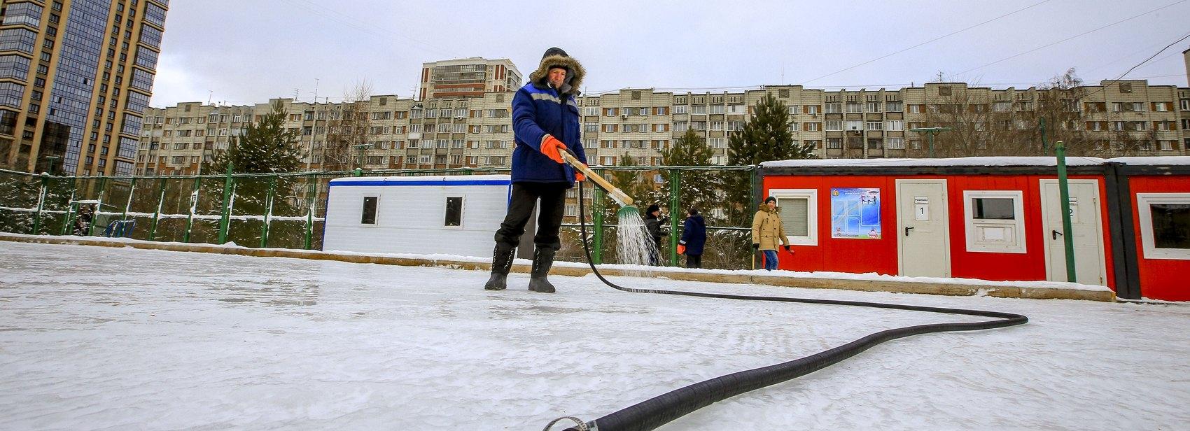 40 дворовых катков зальют в Новосибирске к декабрю