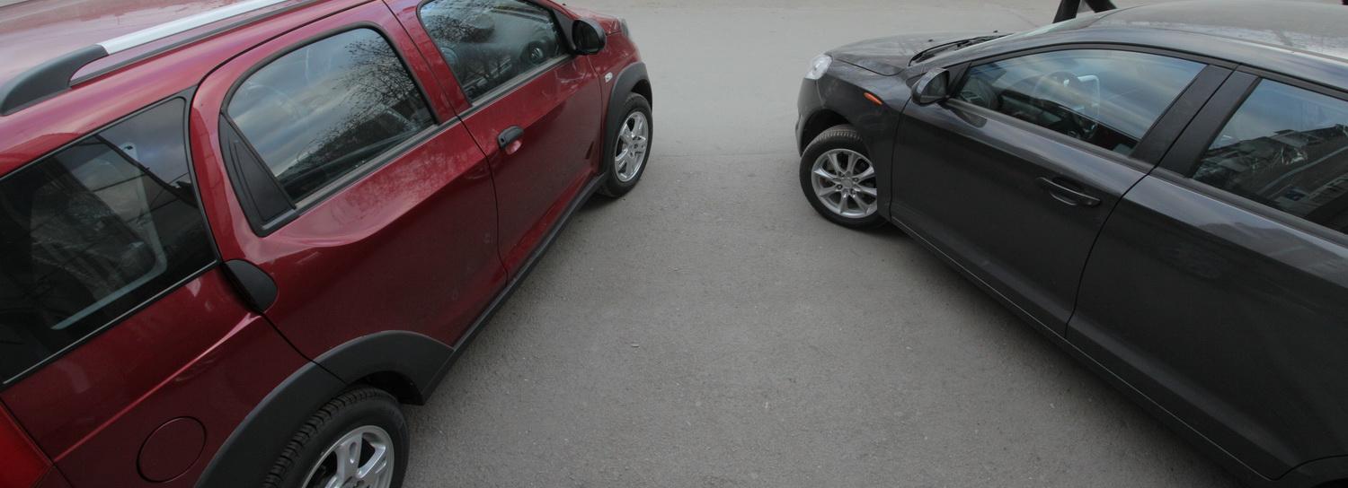 «Парковку» из разбитых в ДТП авто соорудят на Красном проспекте