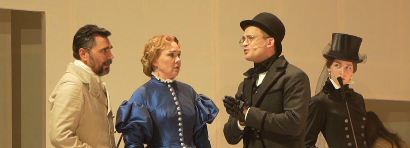 Стильных «Бесов» показали после успеха «Мёртвых душ» в «Красном факеле»