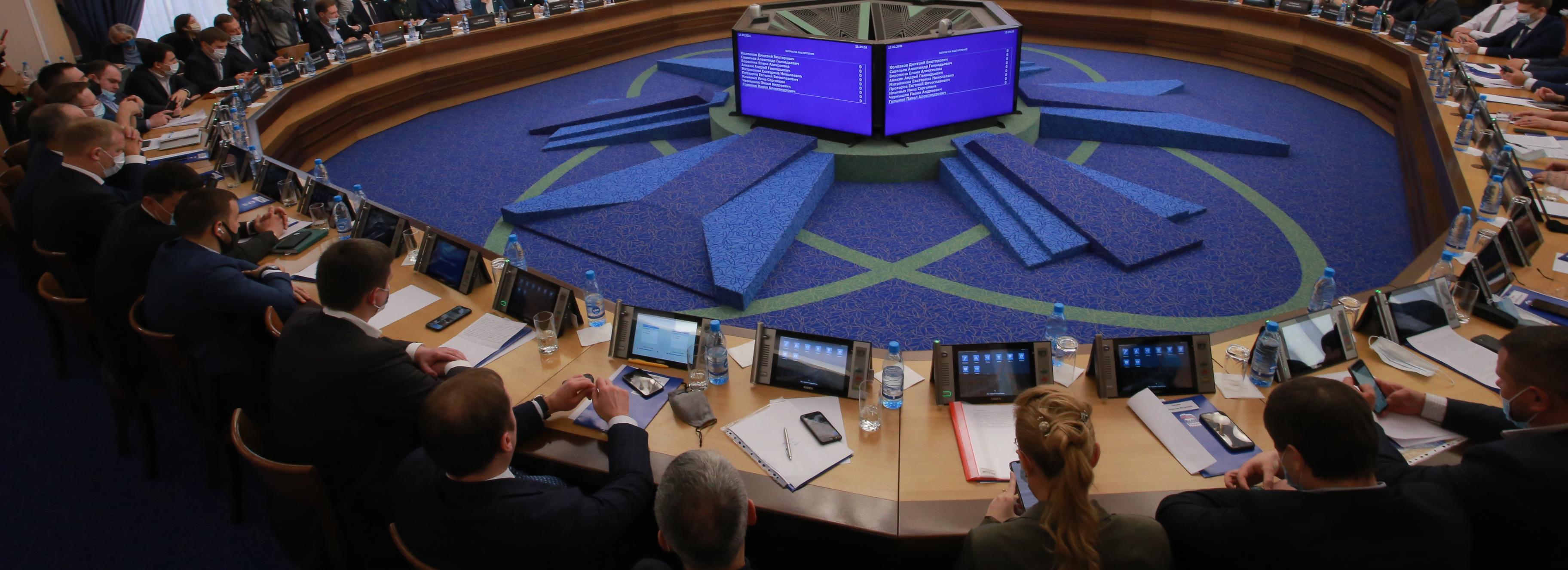 Депутаты горсовета приняли отчёт мэра Новосибирска о работе в 2021 году