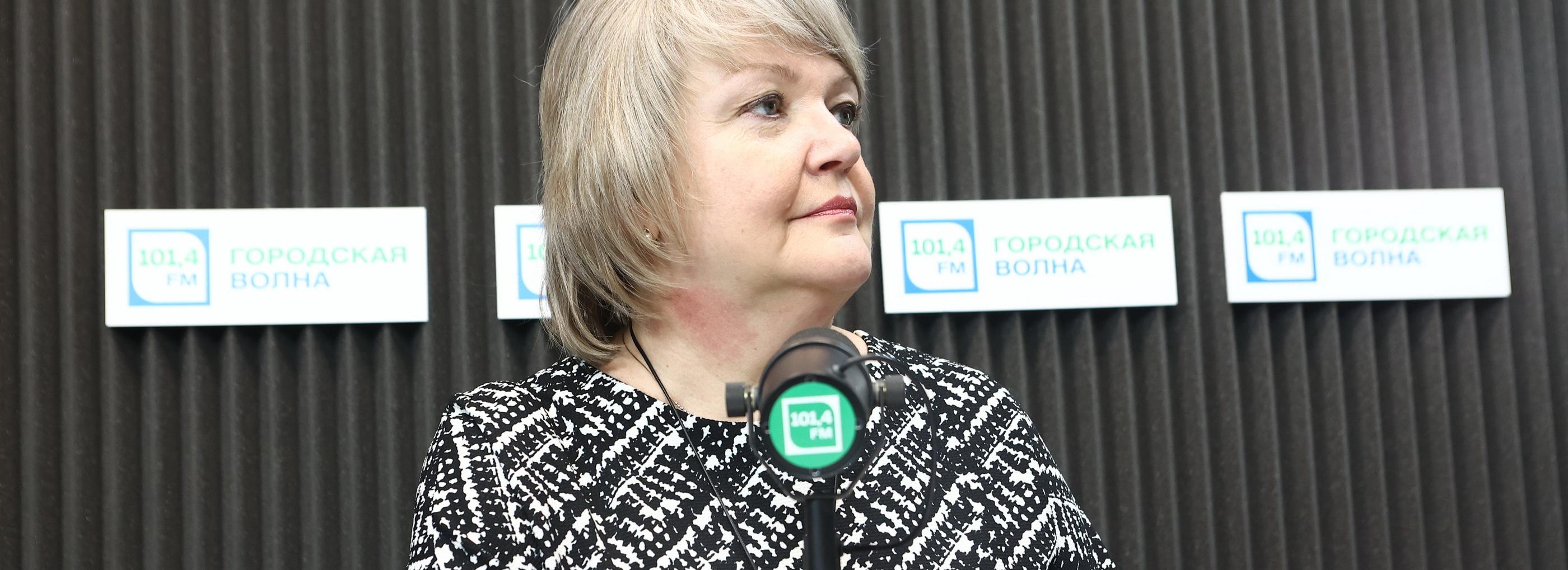 О поддержке семей в Новосибирске слушайте в прямом эфире Горволны