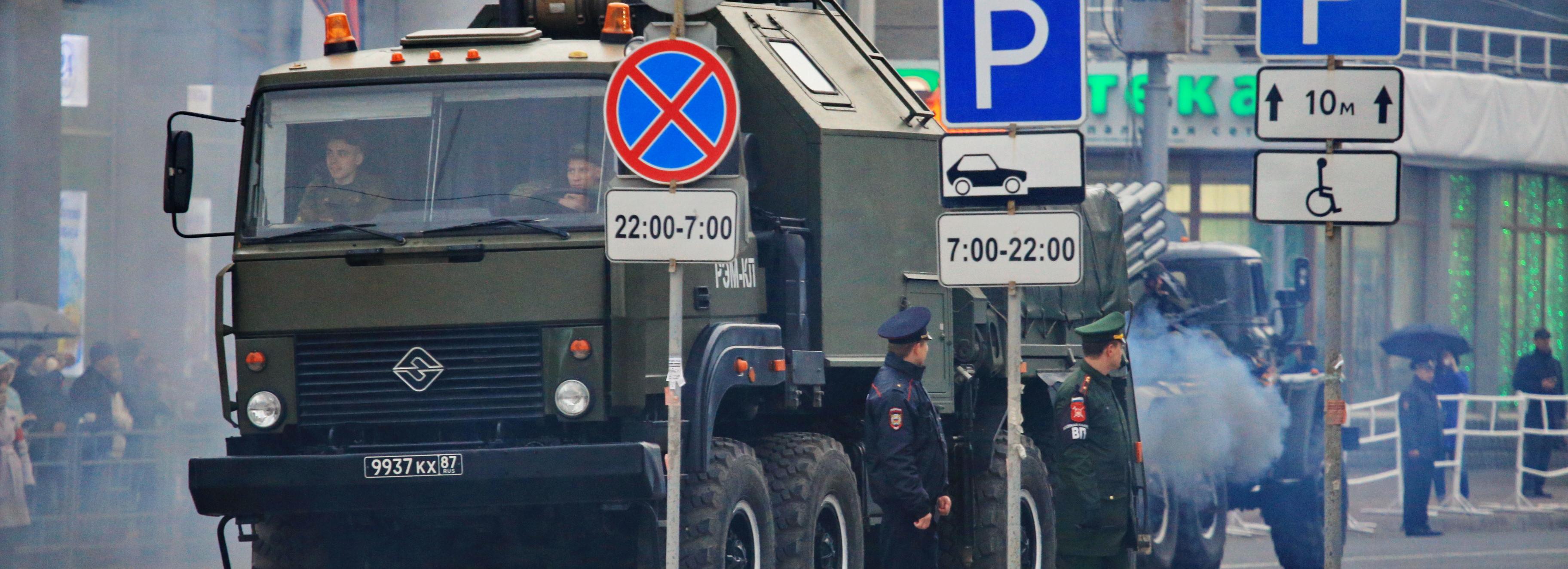 23 улицы в центре Новосибирска перекроют 4 мая для репетиции парада