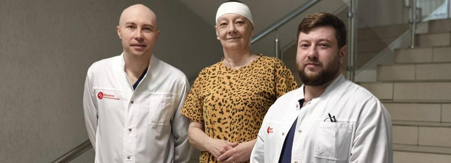 Нейрохирурги НИИТО удалили опухоль в 5 см из головного мозга пациентки