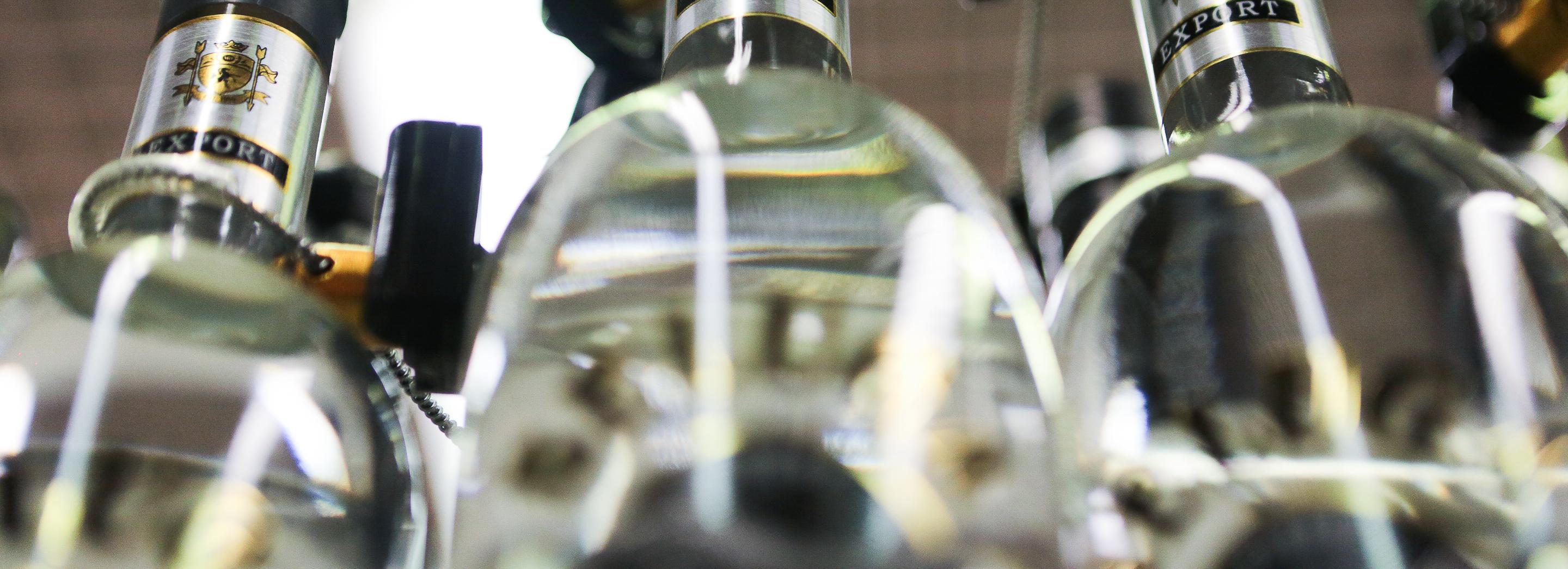 Ларёк с контрафактной водкой демонтировали в Первомайском районе